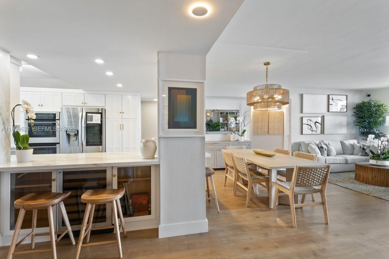 141 Crandon Blvd , Unit 446, Key Biscayne, FL 33149 Photo