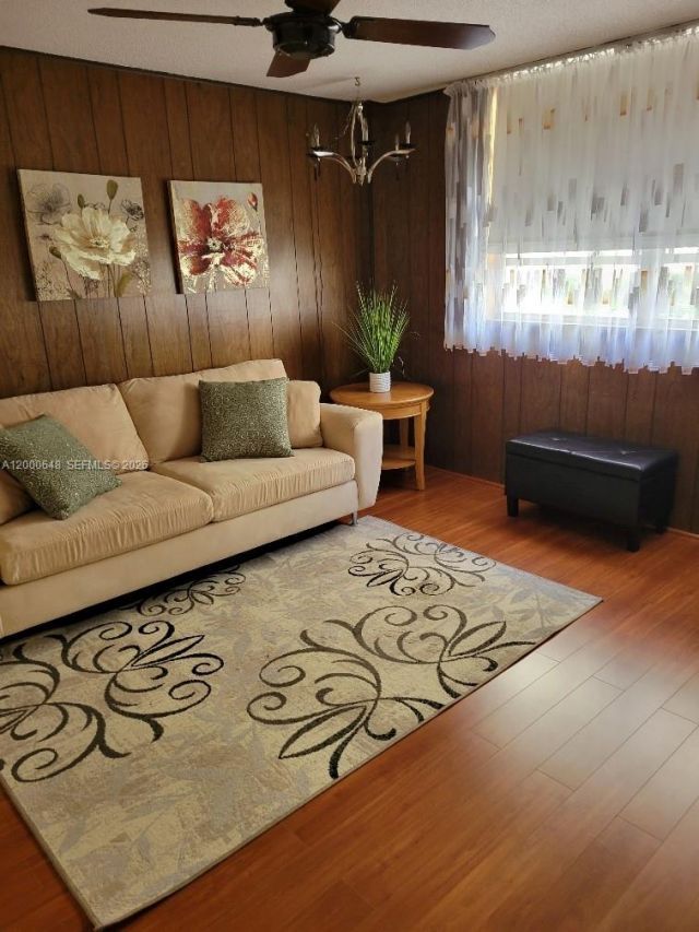 1833 S Ocean Dr, Unit 307, Hallandale Beach, FL 33009 Photo