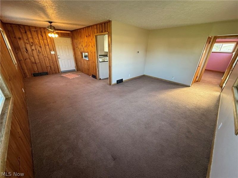 2024 Delaware Drive SE, New Philadelphia, OH 44663 Photo 5