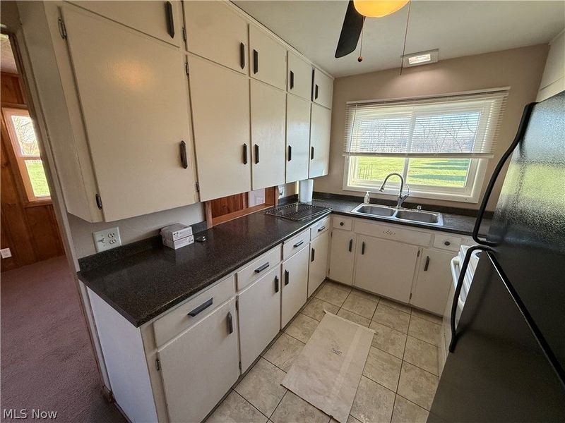 2024 Delaware Drive SE, New Philadelphia, OH 44663 Photo 7