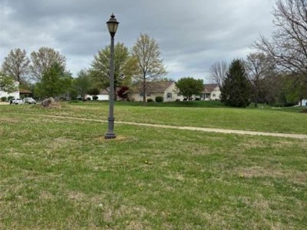 XXX 26TH, Highland, IL 62249