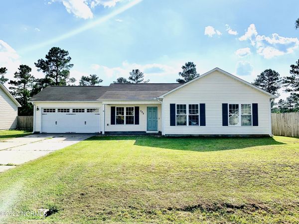 508 Cherry Blossom Lane, Richlands, NC 28574