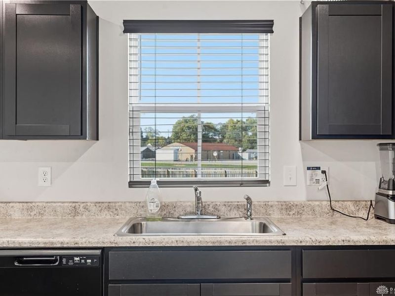 166 Chesapeake Circle, Springfield, OH 45505 Photo 4