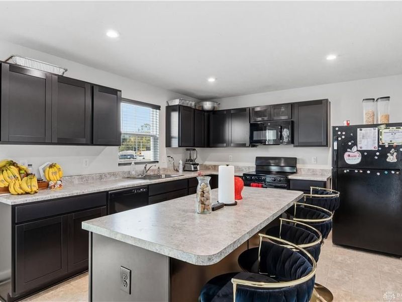 166 Chesapeake Circle, Springfield, OH 45505 Photo 6