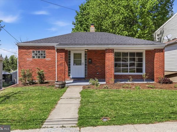 141 LAKIN, Unit AVE, BOONSBORO, MD 21713