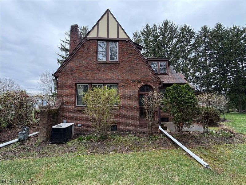 1133 Bellview Street NE, Canton, OH 44721 Photo 6