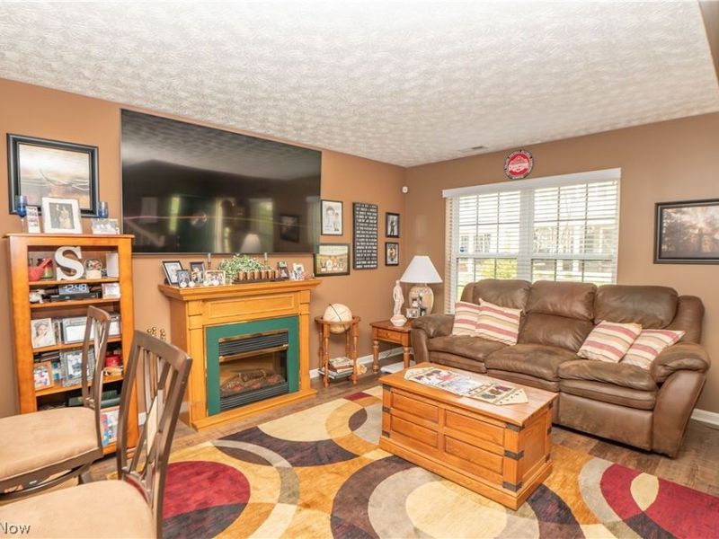 13667 Woodcroft Trace, North Royalton, OH 44133 Photo 4