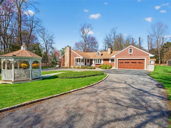 21 Barnaby Lane, Hartsdale, NY 10530