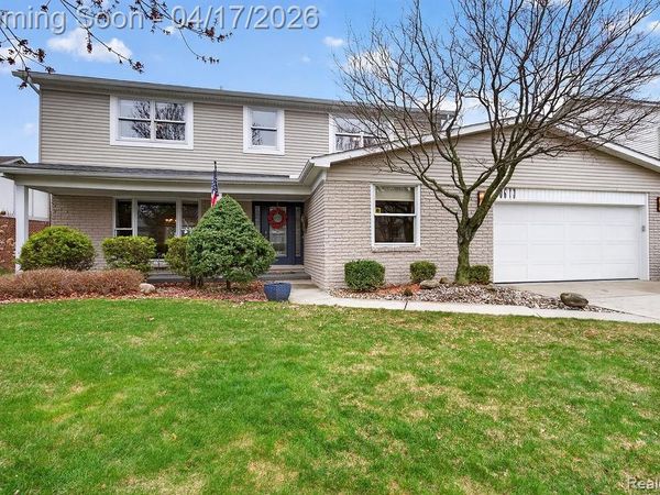3679 Heatherwood Court, Rochester Hills, MI 48309