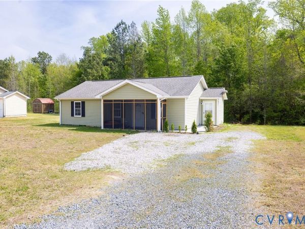 460 Horseshoe Road, Jarratt, VA 23867