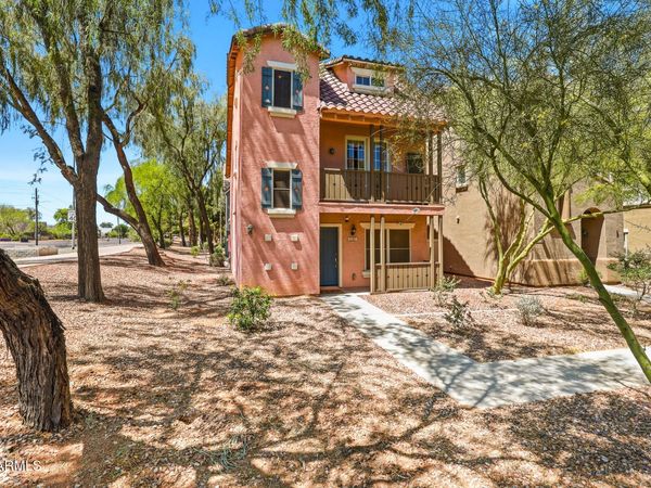 2107 E HUNTINGTON Drive, Phoenix, AZ 85040