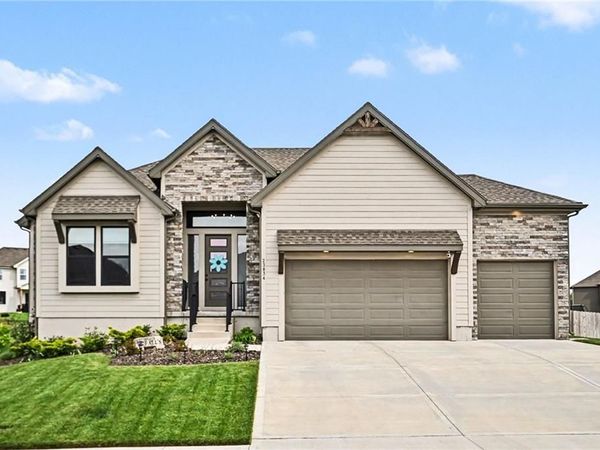 23834 W 58th Place, Shawnee, KS 66226