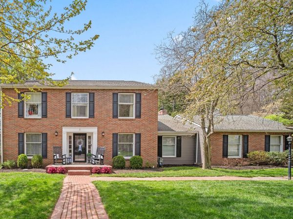 127 Wildwood Drive, Granville, OH 43023