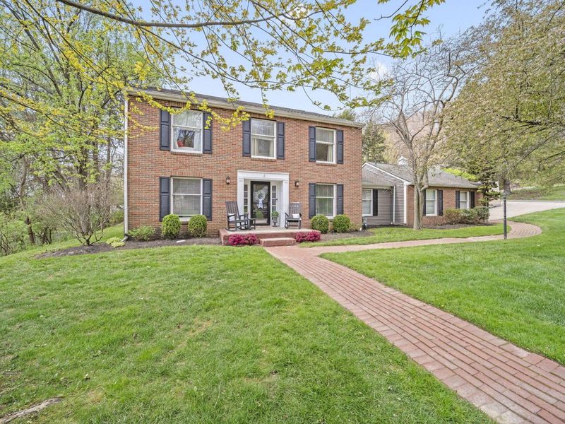 127 Wildwood Drive, Granville, OH 43023 Photo 2