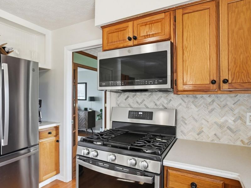 5294 Saddlebrook Drive, Columbus, OH 43221 Photo 13