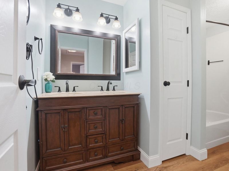 5294 Saddlebrook Drive, Columbus, OH 43221 Photo 24