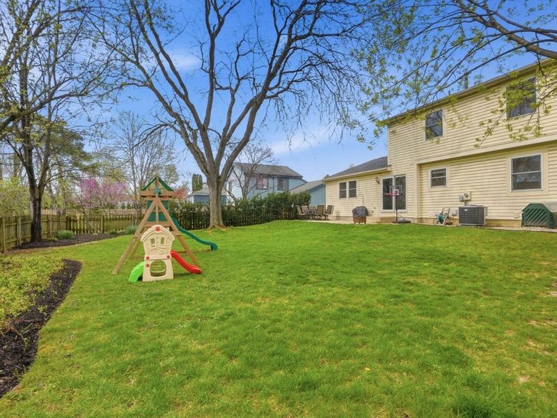 5294 Saddlebrook Drive, Columbus, OH 43221 Photo 4