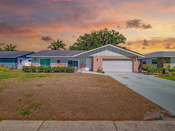 2005 39TH STREET W, BRADENTON, FL 34205