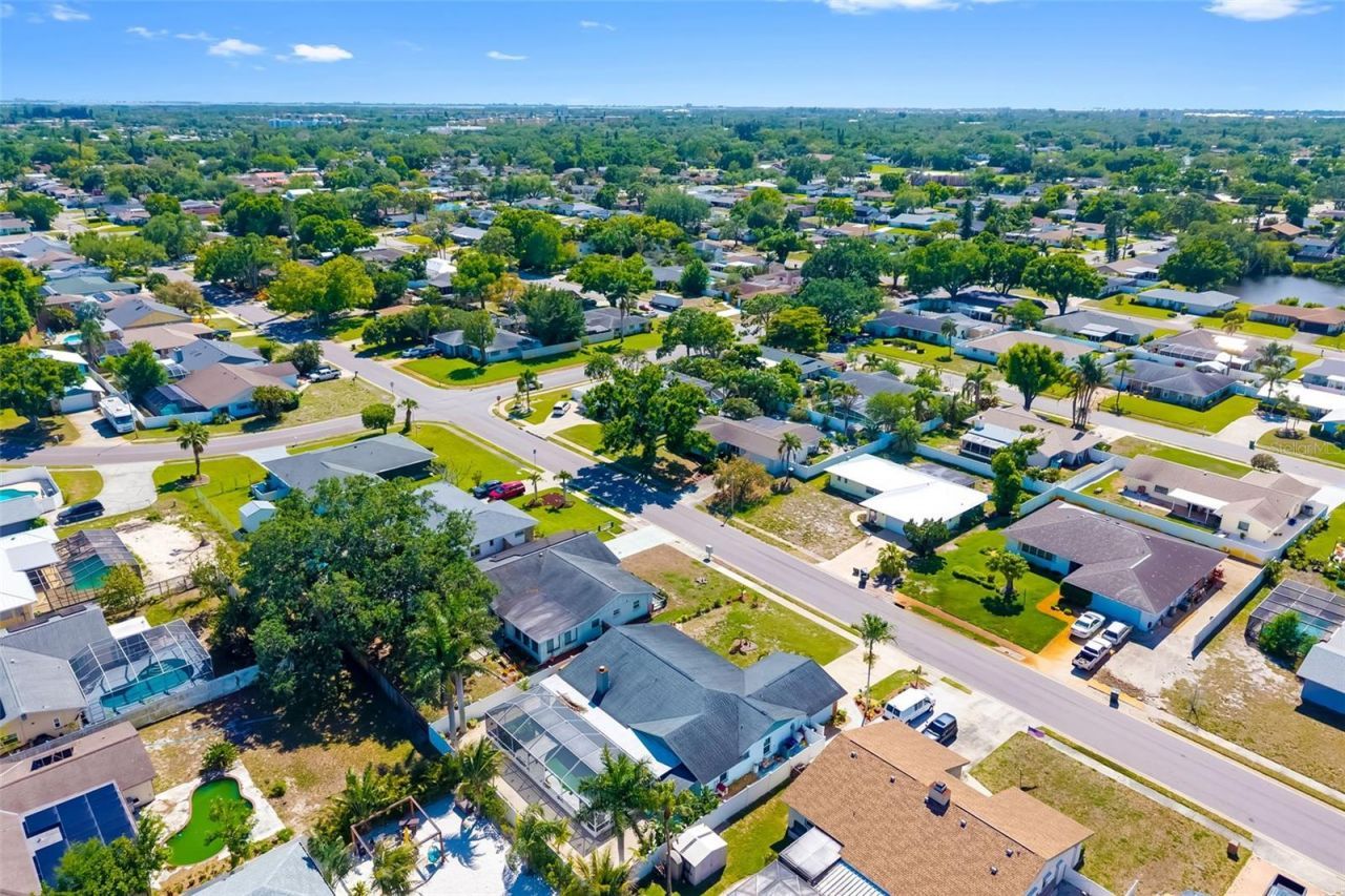 2005 39th Street W, Bradenton, FL 34205 Photo