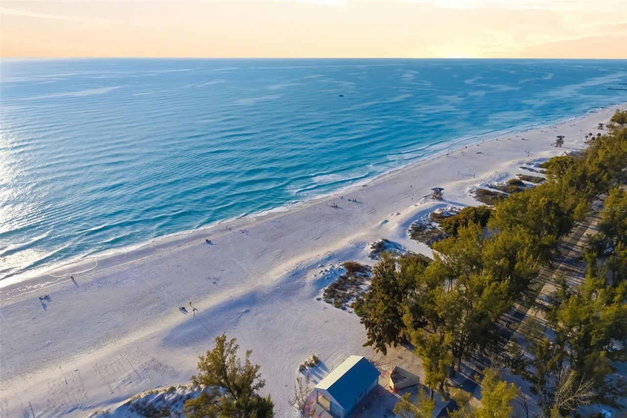 2005 39th Street W, Bradenton, FL 34205 Photo