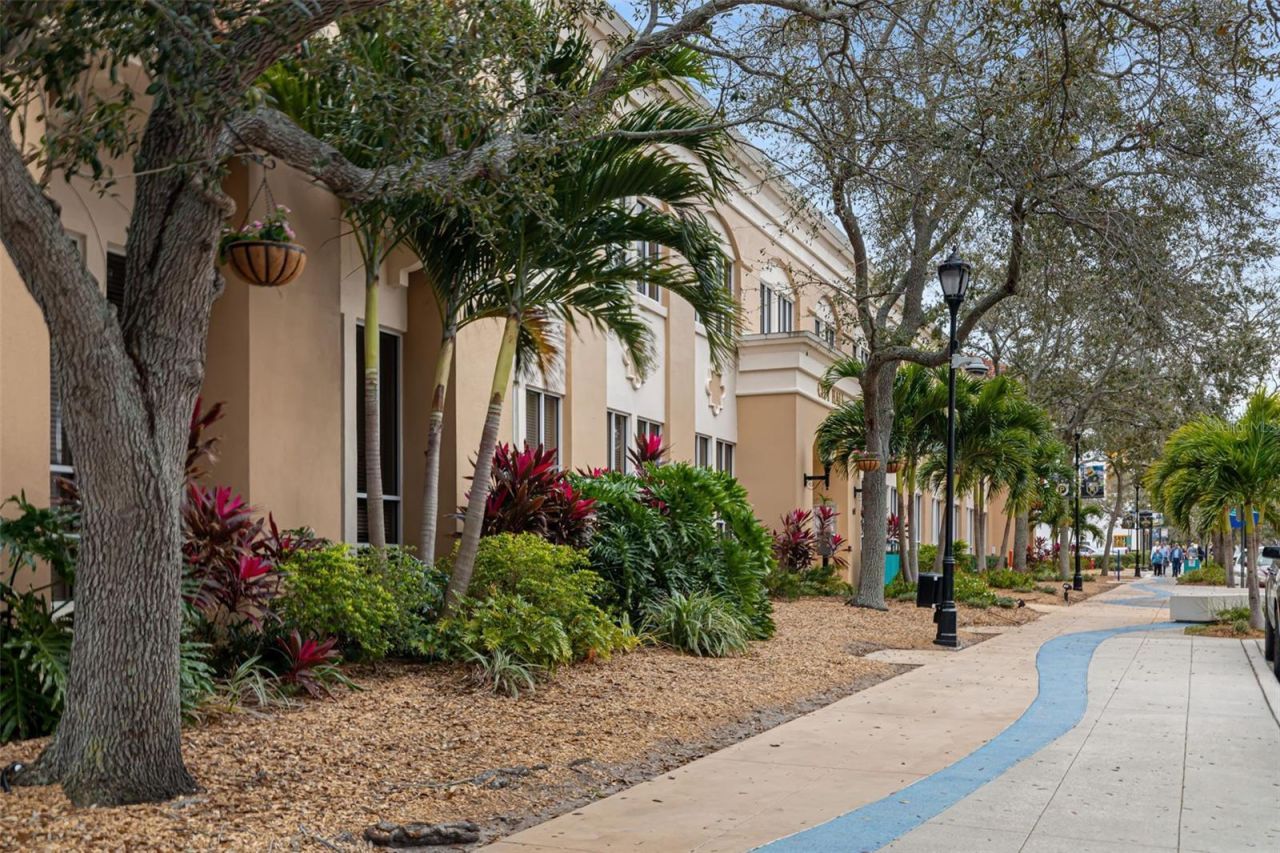 2005 39th Street W, Bradenton, FL 34205 Photo