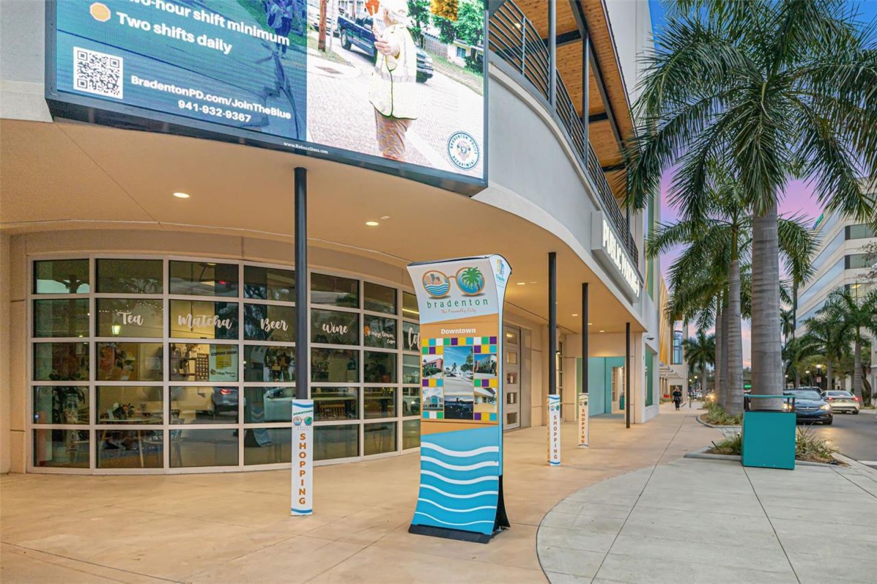 2005 39th Street W, Bradenton, FL 34205 Photo