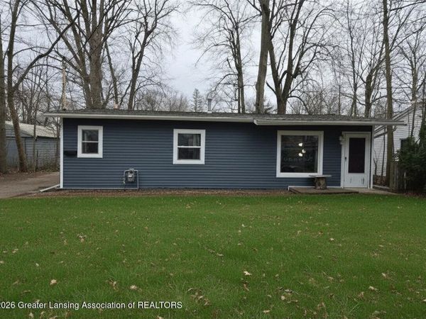 2813 Greenbelt Drive, Lansing, MI 48911