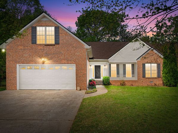 3837 Parade Dr , Clarksville, TN 37040