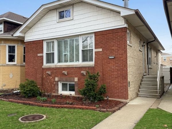 5549 N Parkside Avenue, Chicago, IL 60630