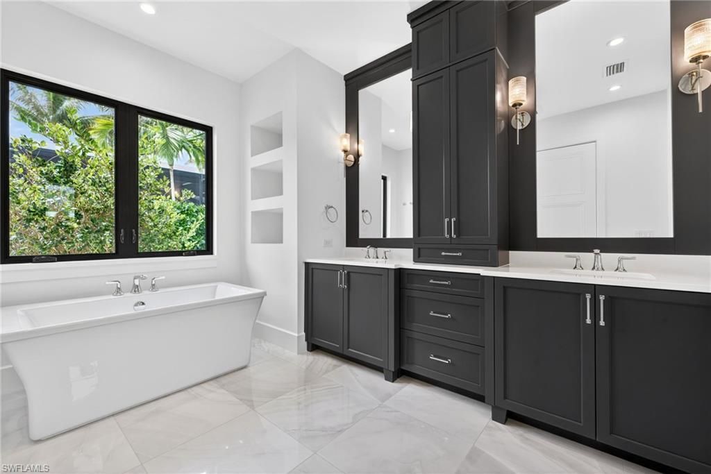 16803 Cabreo Dr, Naples, FL 34110 Photo