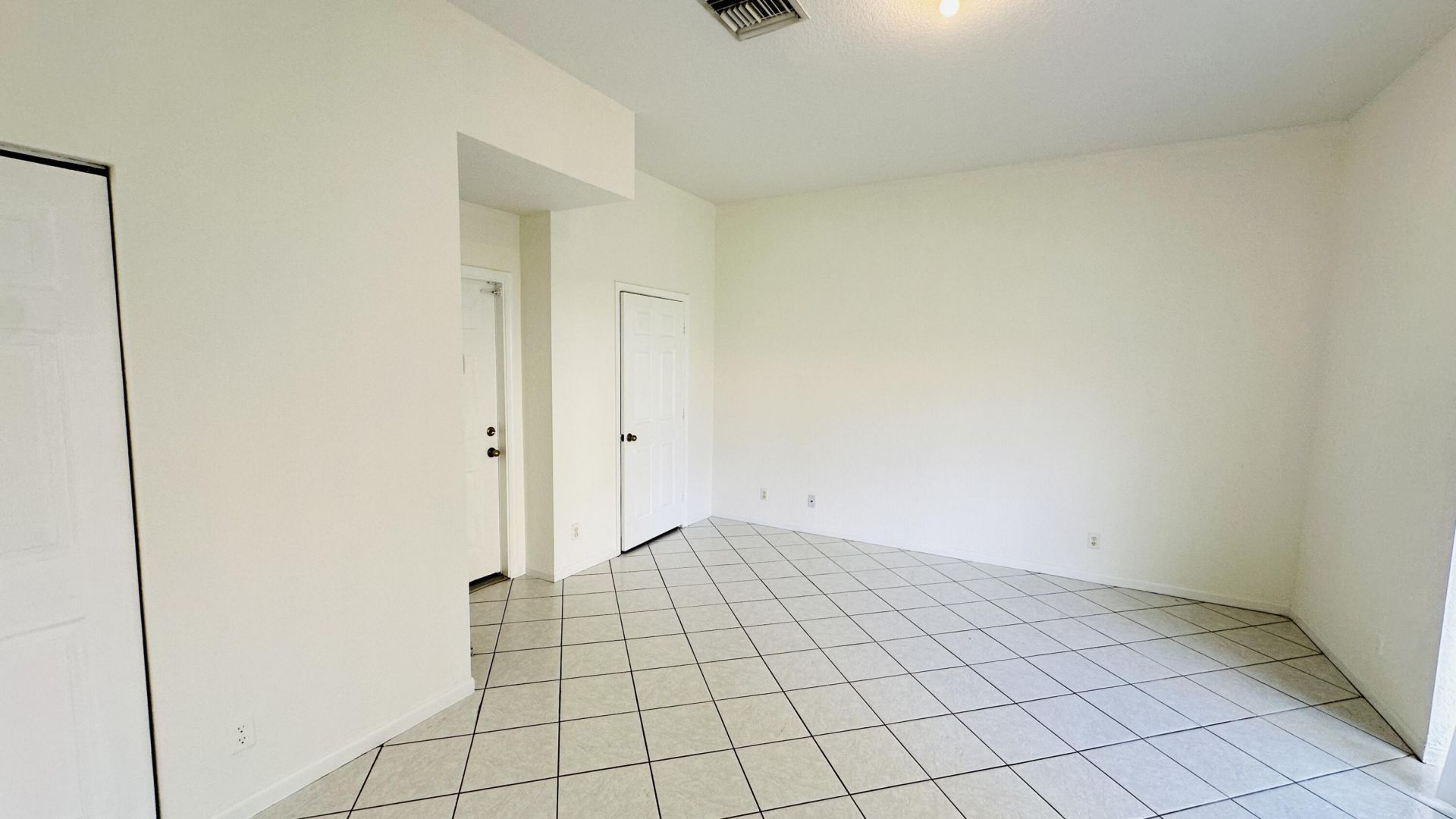 7634 NW 99th Way Nw, Tamarac, FL 33321 Photo