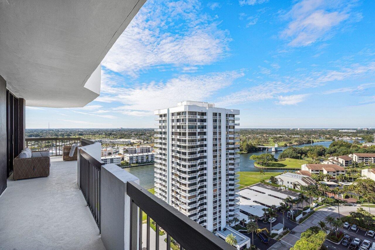 108 Lakeshore Drive, Unit 38-ph, North Palm Beach, FL 33408 Photo
