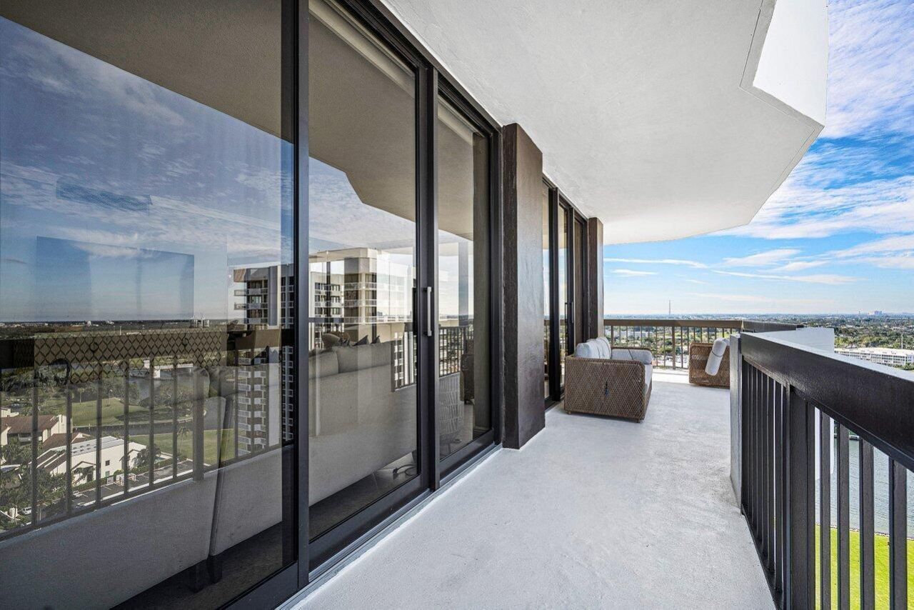 108 Lakeshore Drive, Unit 38-ph, North Palm Beach, FL 33408 Photo
