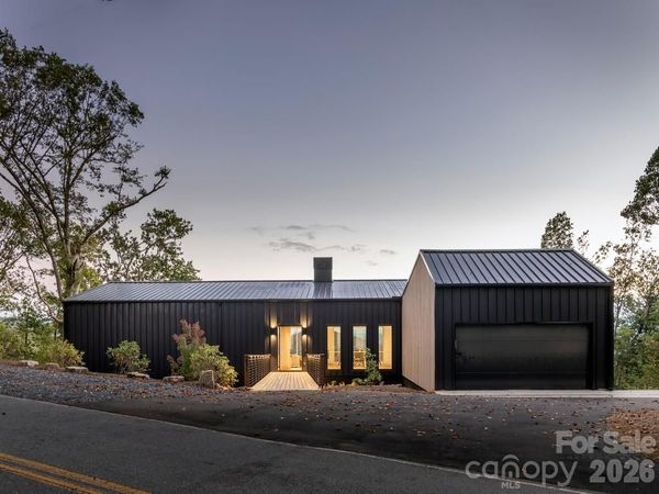 631 Elk Mountain Scenic Highway, Asheville, NC 28804