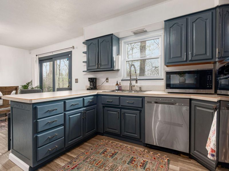 1290 S Sunbury Road, Westerville, OH 43081 Photo 3