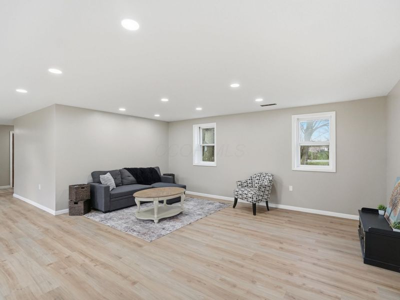 1727 1/2 St Rt 60, Ashland, OH 44805 Photo 4