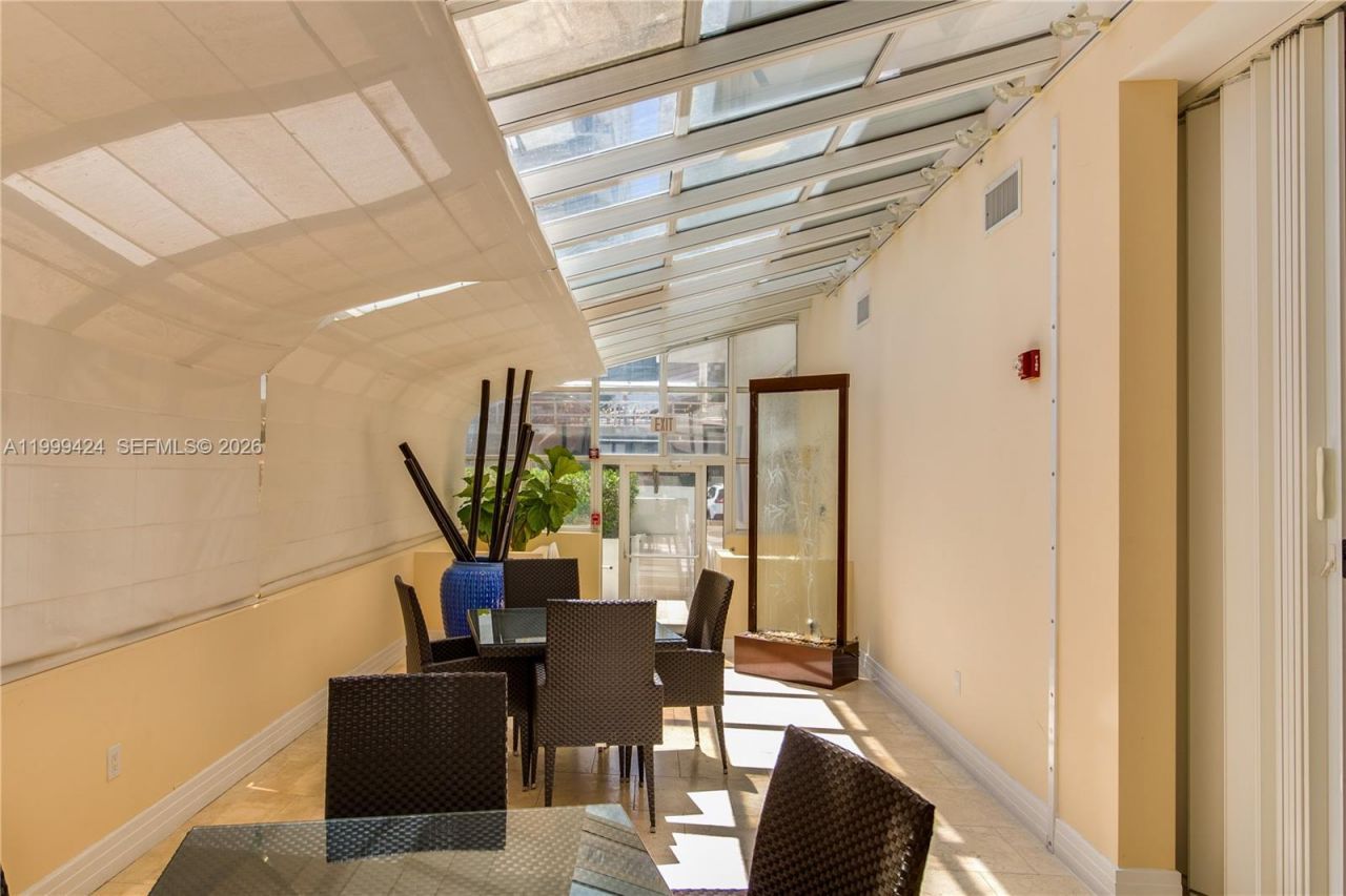 6917 Collins Ave, Unit 1002, Miami Beach, FL 33141 Photo