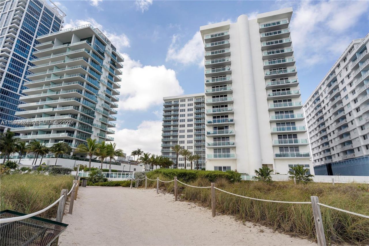 6917 Collins Ave, Unit 1002, Miami Beach, FL 33141 Photo