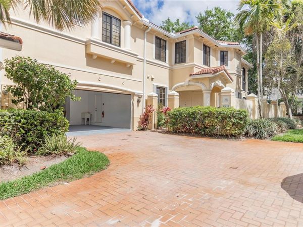 1611 Passion Vine Cir, Unit 12-2, Weston, FL 33326