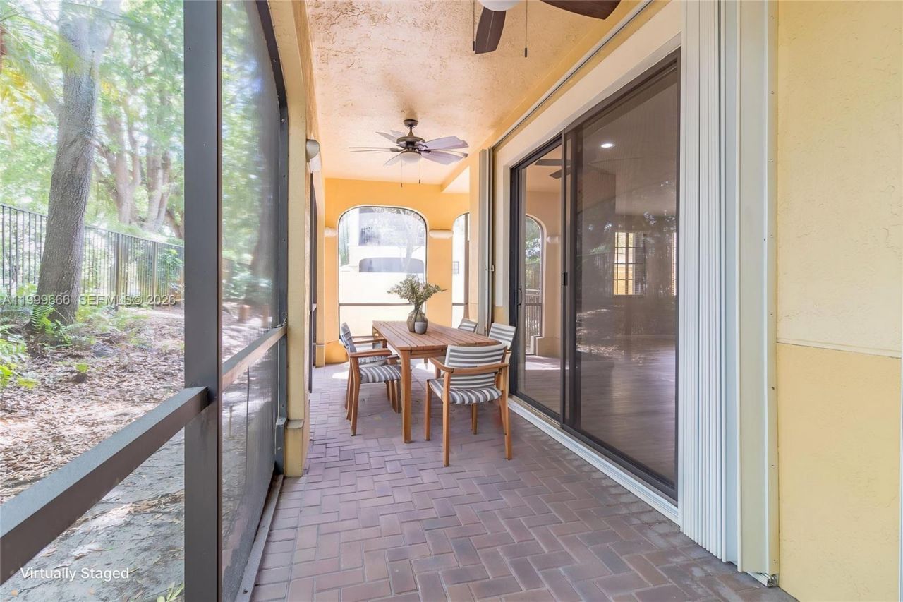 1611 Passion Vine Cir, Unit 12-2, Weston, FL 33326 Photo