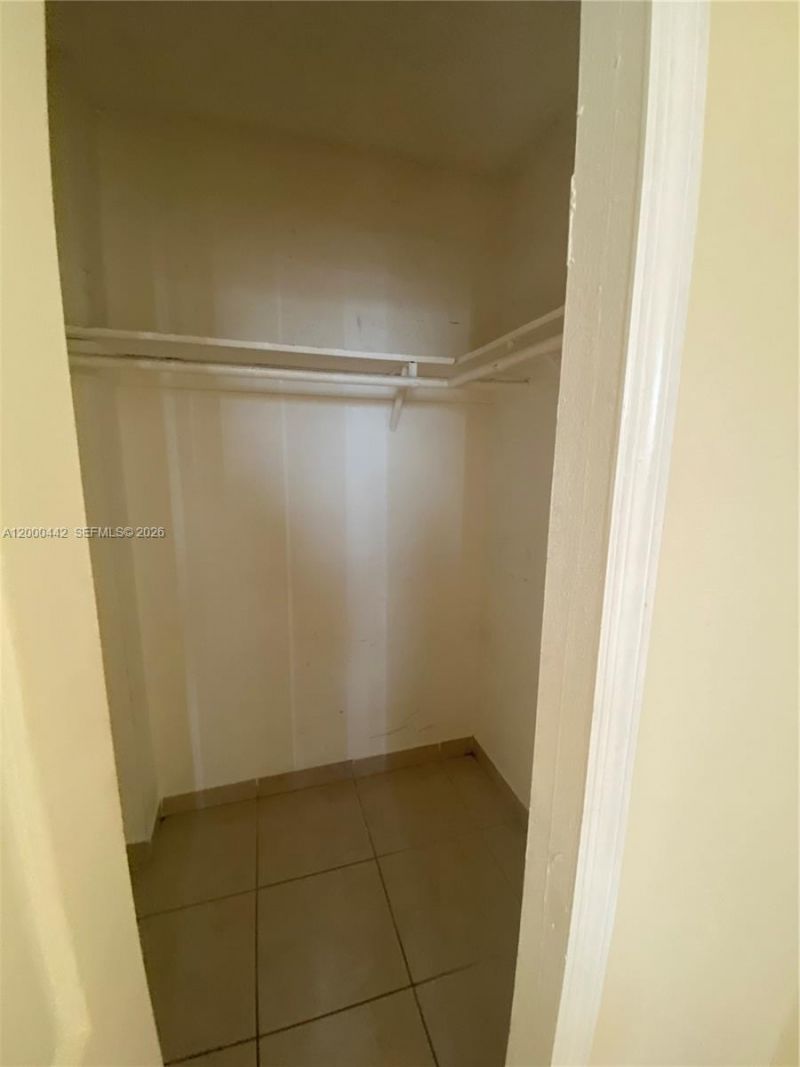 606 W 81st St, Unit 307, Hialeah, FL 33014 Photo