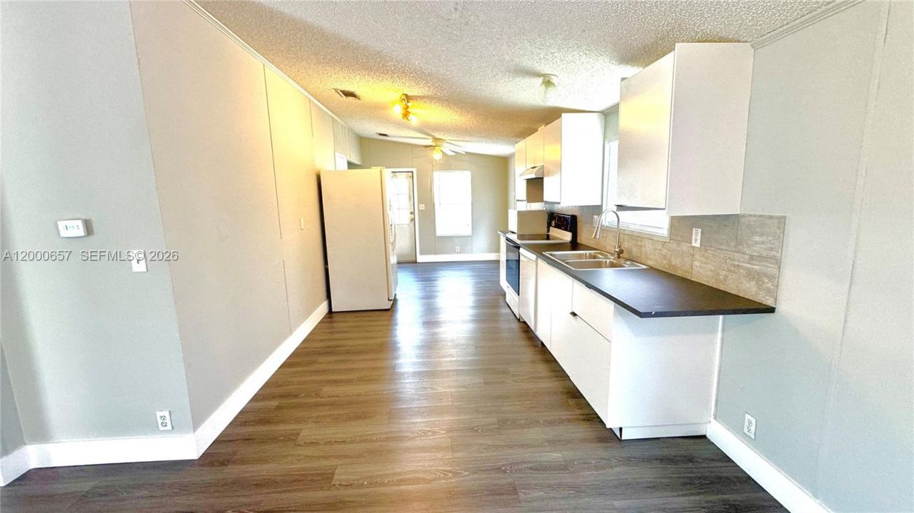 220 NE 12th Ave, Unit 114, Homestead, FL 33030 Photo