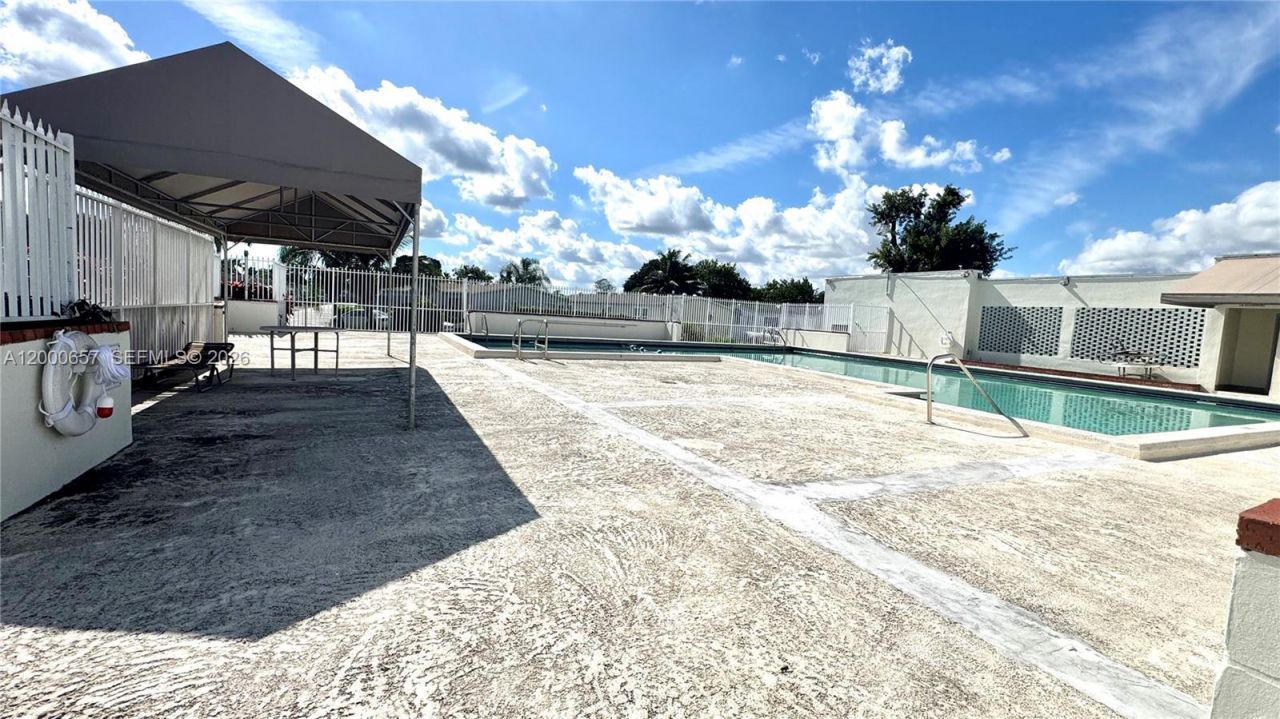 220 NE 12th Ave, Unit 114, Homestead, FL 33030 Photo