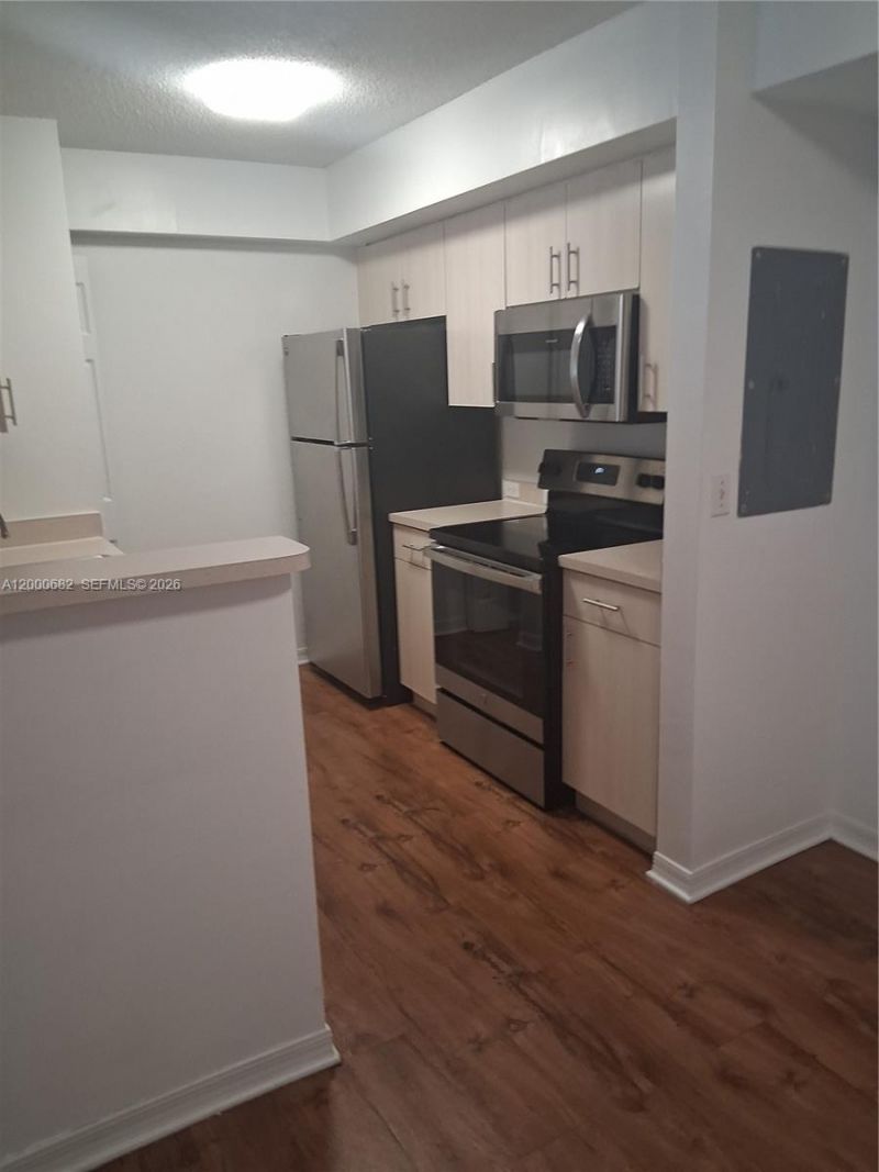 620 SW 111th Ave, Unit 203, Pembroke Pines, FL 33025 Photo