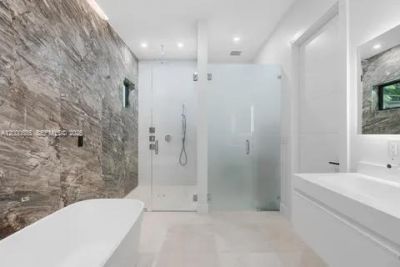 80 NW 129th Ave , Miami, FL 33182 Photo