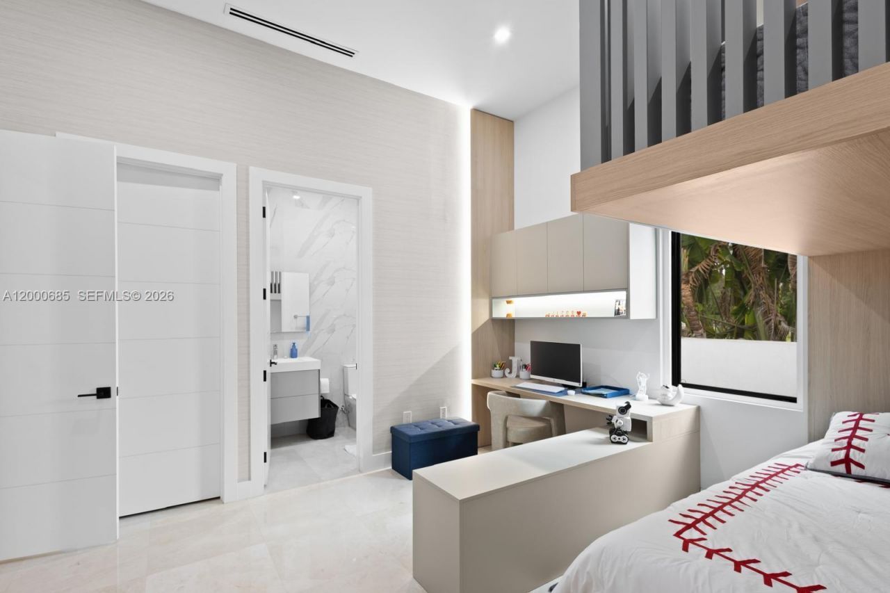 80 NW 129th Ave , Miami, FL 33182 Photo