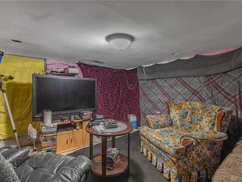 5654 W National Road, Bethel Township, OH 45504 Photo 15