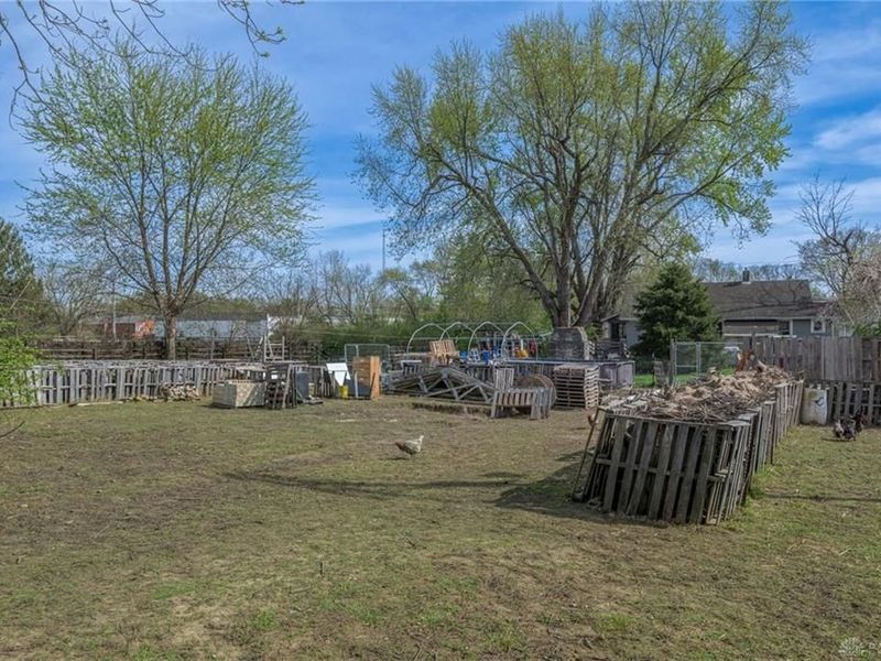 5654 W National Road, Bethel Township, OH 45504 Photo 23