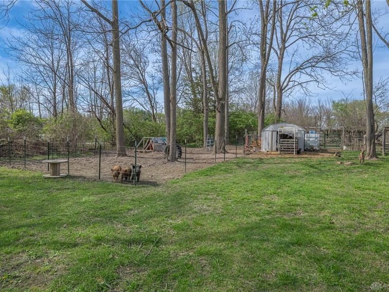 5654 W National Road, Bethel Township, OH 45504 Photo 24