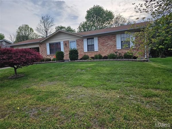 3113 Ashby Road, St Louis, MO 63074